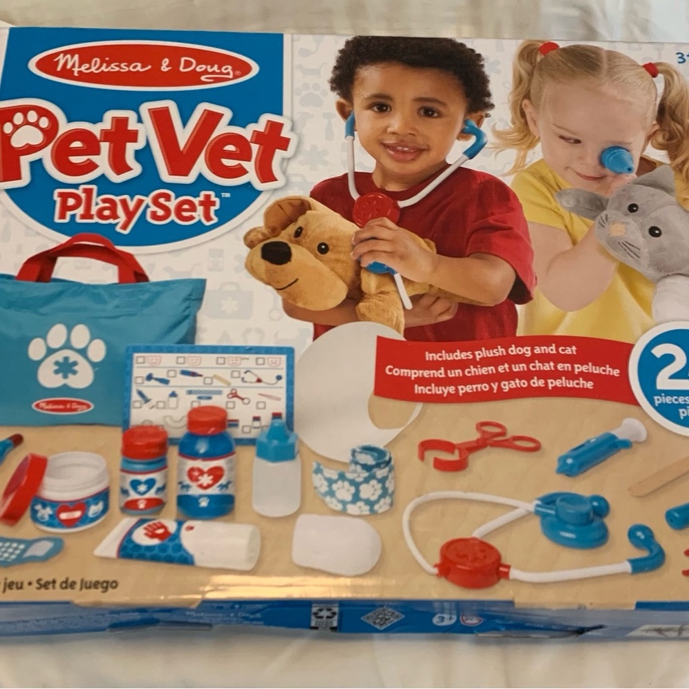 Melissa & Doug Pet Vet Play Set